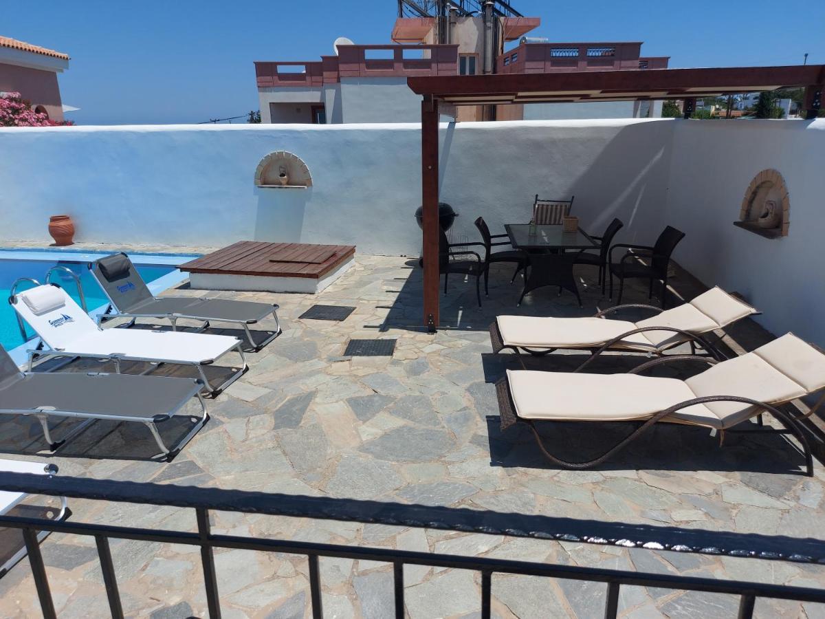 Old Plaka Villa المظهر الخارجي الصورة